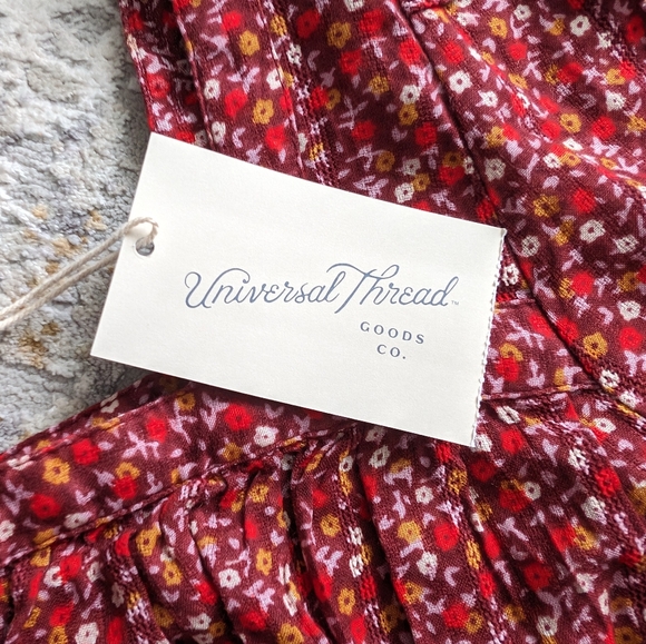 Women's Puff Sleeve Smocked Fitted Blouse Burgundy Floral - Picture 3 of 8